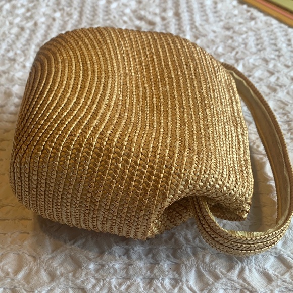 Vintage Brass Handle Mini Straw Bag - Picture 6 of 16